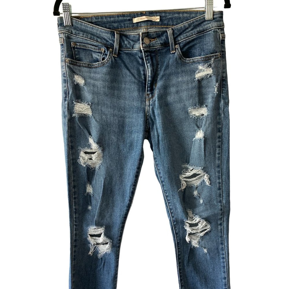 Levi's Naturally distressed 711 Skinny Size 29x30 Jeans